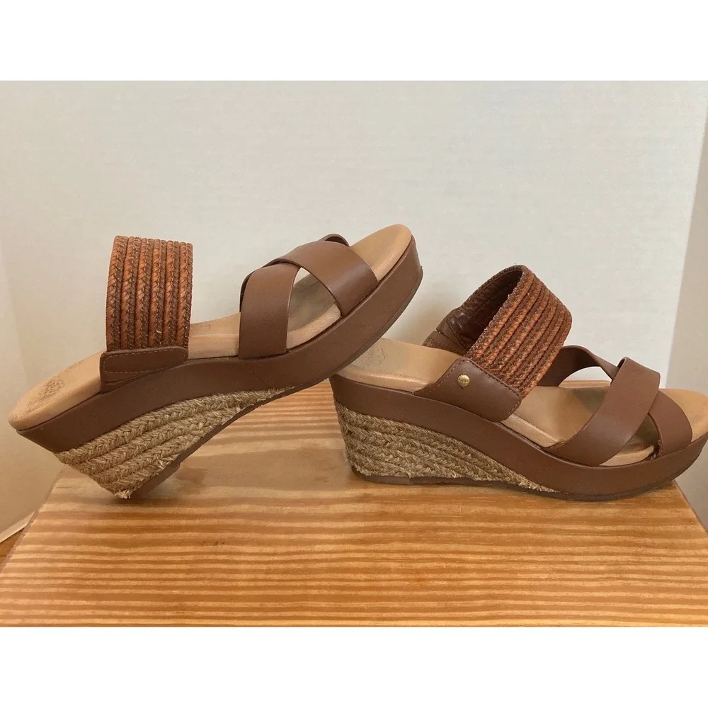 UGG Womens 8 Brown Leather Woven Espadrille Platform Wedge Sandals Earthy Beach
